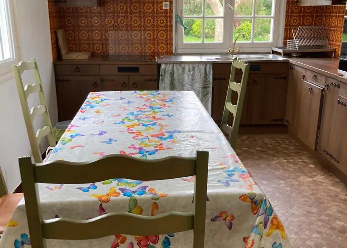 Loue Chambre Chez L Habitant Acces A La Cuisine A 10 Mn Des Plages